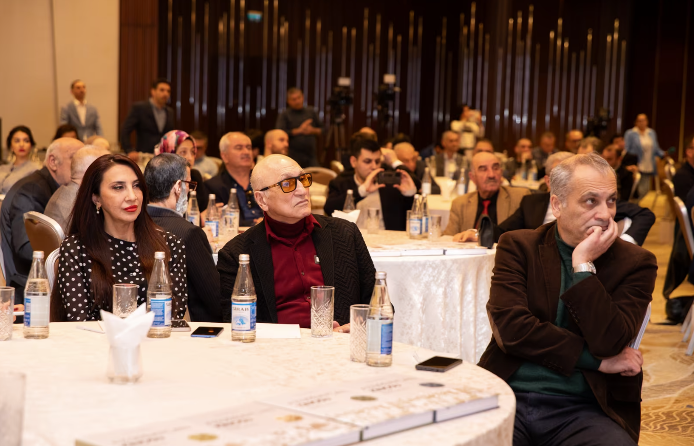 bp və TLM Azərbaycan kino ensiklopediyasını təqdim etdi (FOTO)